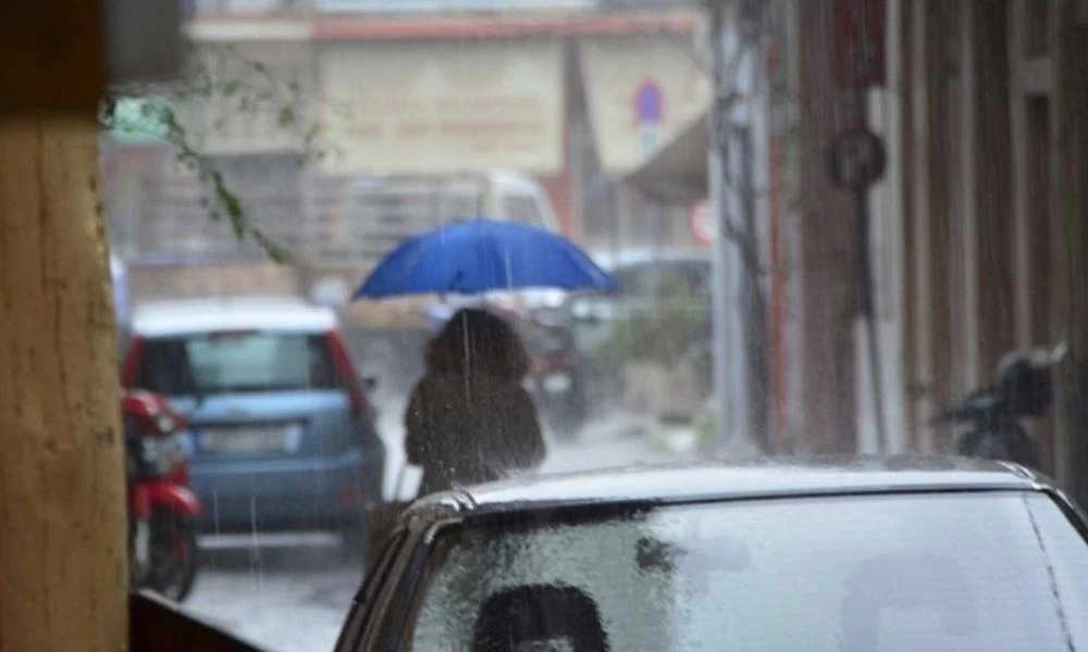 Καιρός – Meteo: Βροχές και χαλάζι σε όλη τη χώρα, σε ποιες περιοχές θα χιονίσει